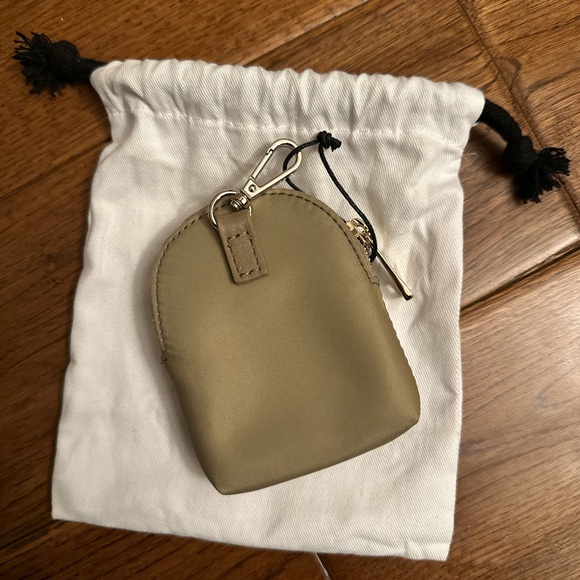 Baie Clip Pouch (Nylon) - Dune - Picture 2 of 3